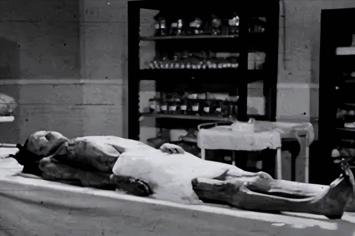 1972年,一具2000年前的女尸无人敢解剖,彭隆祥:我来主刀