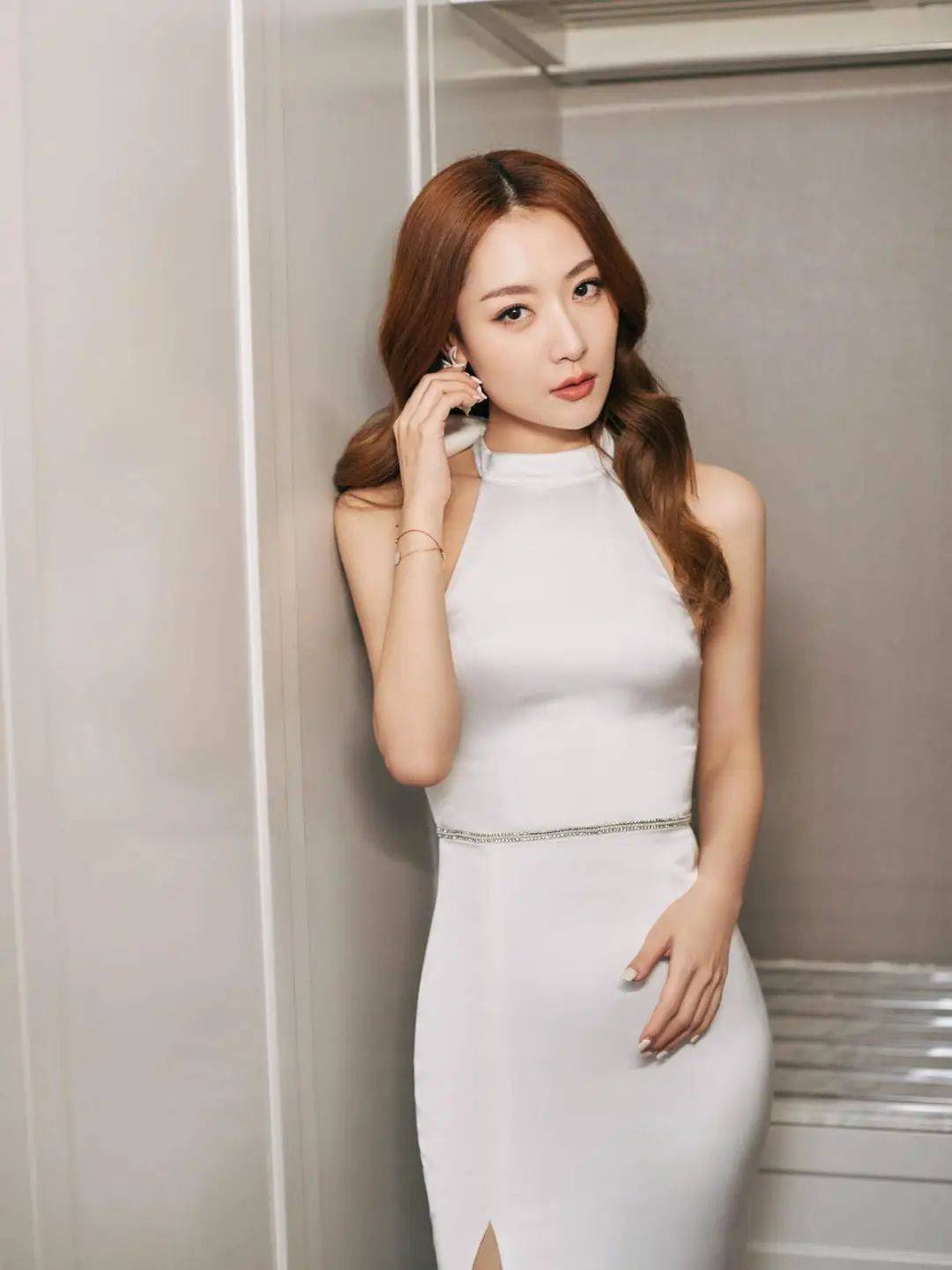 白冰,胡歌唯一不敢正面看的女人!她的美,太有杀伤力了!