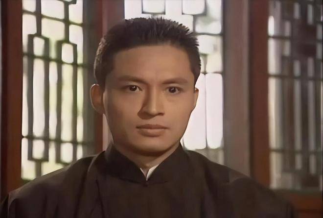 63岁"咆哮帝"马景涛直播间晕倒!2婚2离的他,经历了啥?