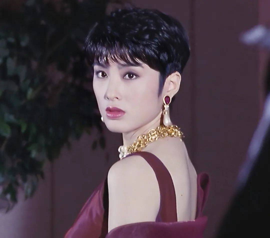 港圈短发女神排名,林青霞仅列第四,第一位堪称短发天花板