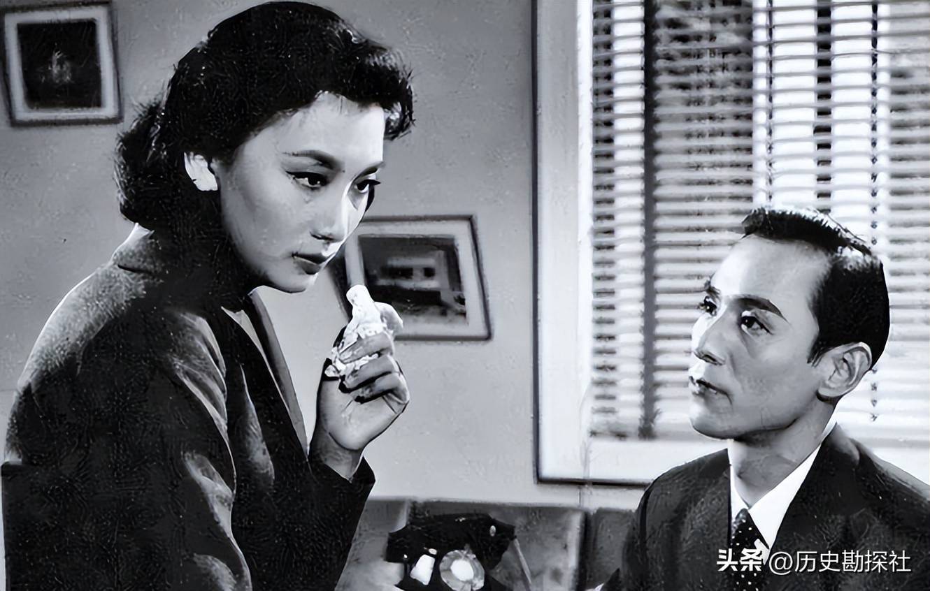 夏梦等人的罕见合影,她美得无可挑剔,堪称绝代佳人