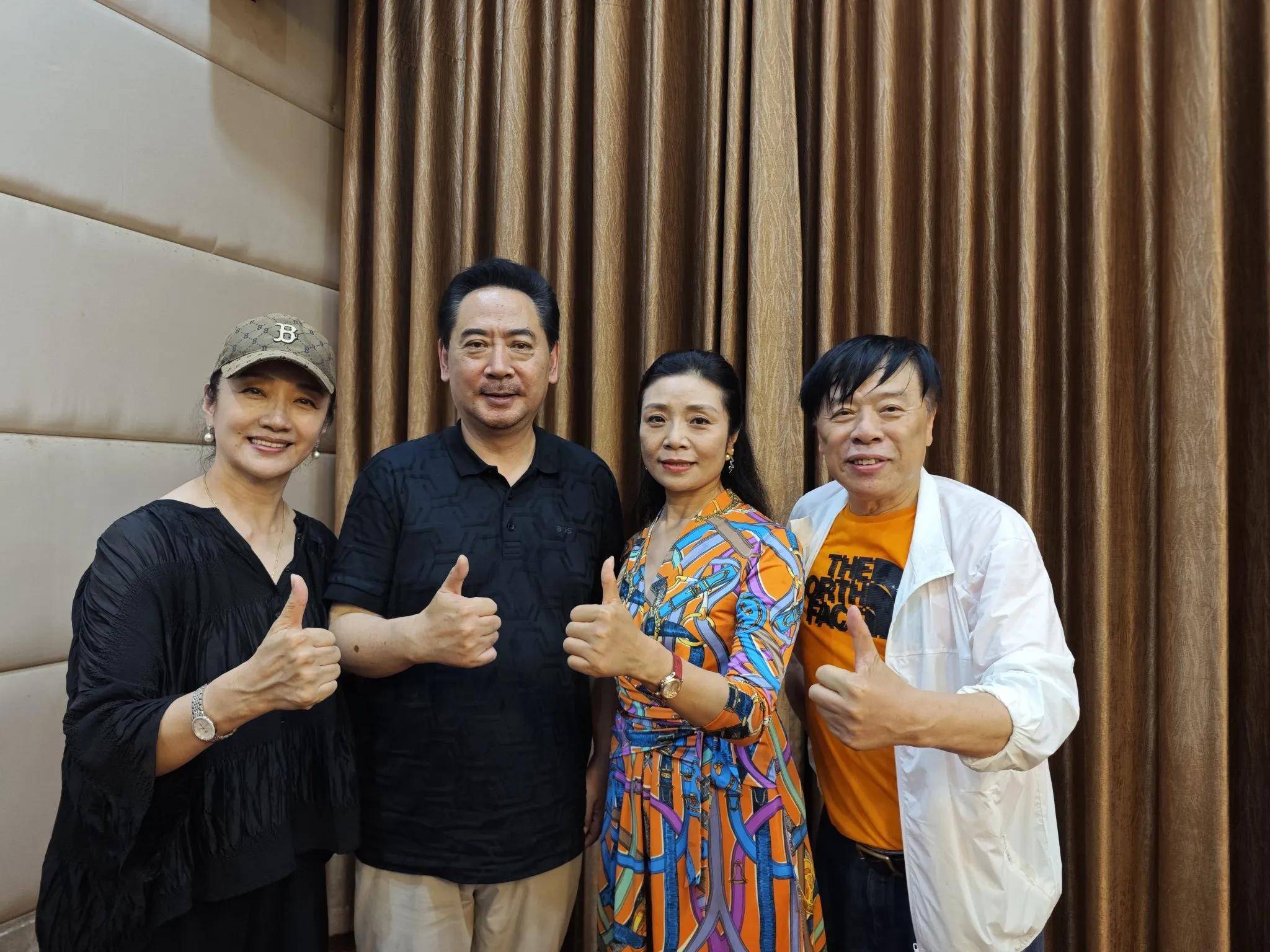 现场直击,电影《天宝》成都首映礼,李丹阳称赞精彩传记大片