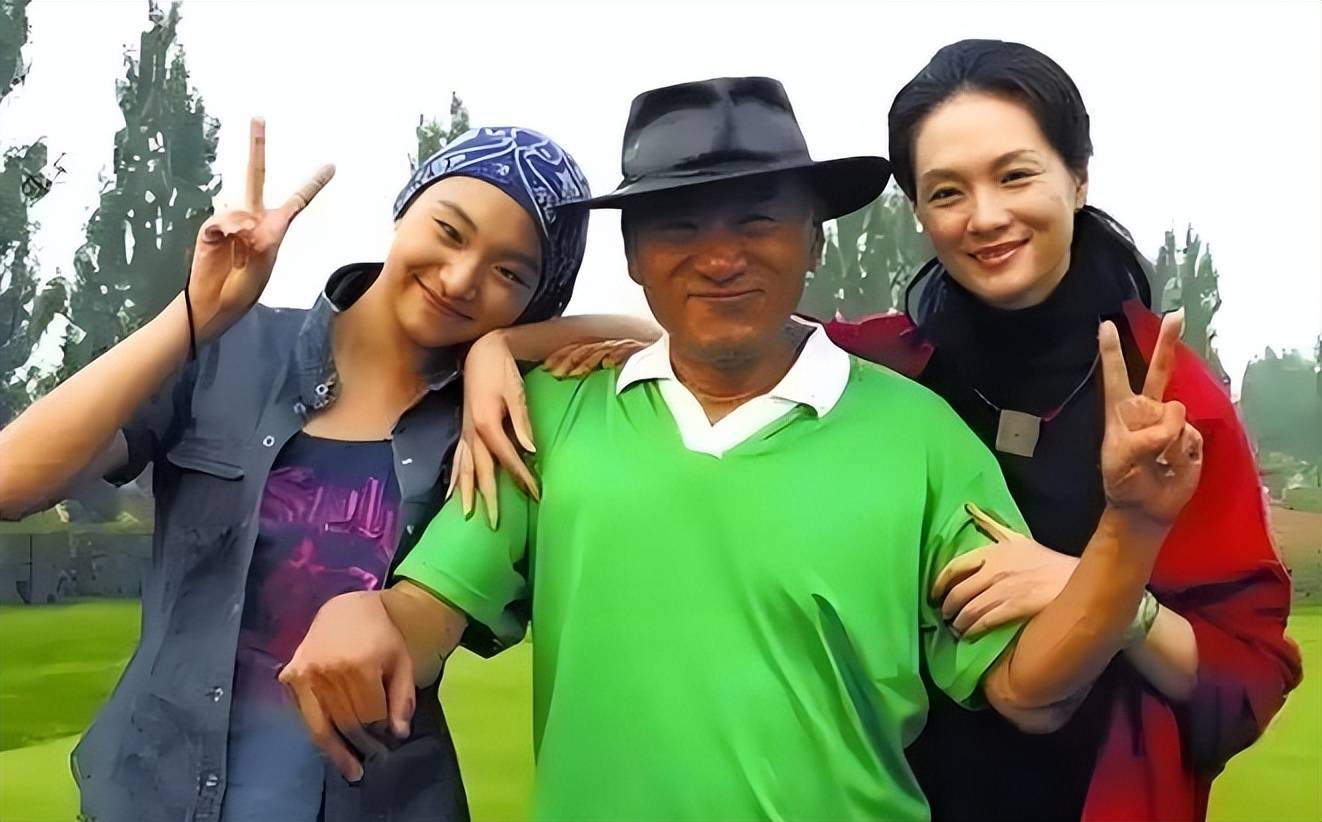 执意嫁给大自己18岁的凌峰被嘲恋爱脑贺顺顺到底图啥