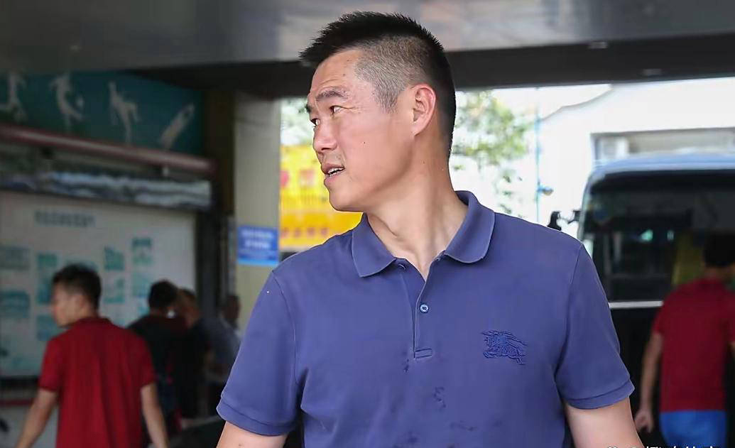 山东泰山为何不让宿茂臻担任临时主帅？球迷揭示真实原因
