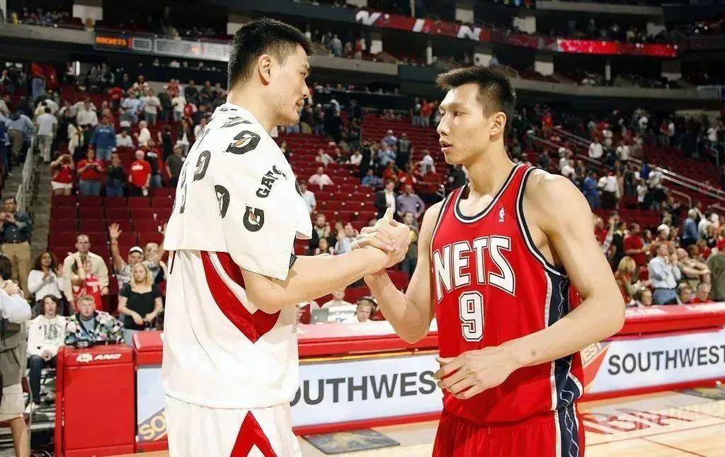29+16+7！杨瀚森比肩约基奇，首秀目标大两双，热度已超美国之子