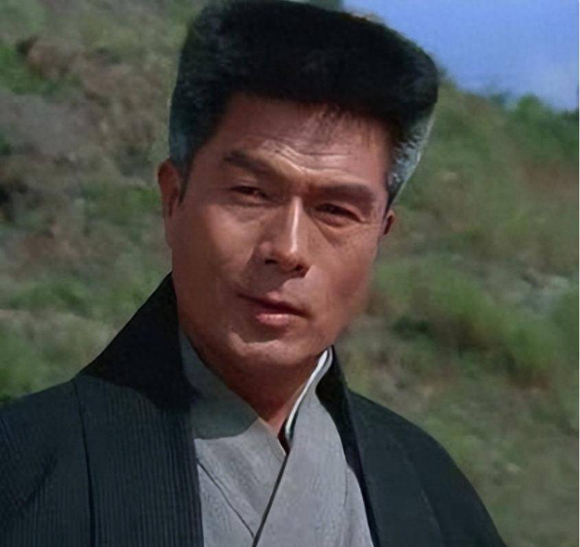 仓田保昭:我看到李连杰站在光子旁边,我就知道他是搏击高手