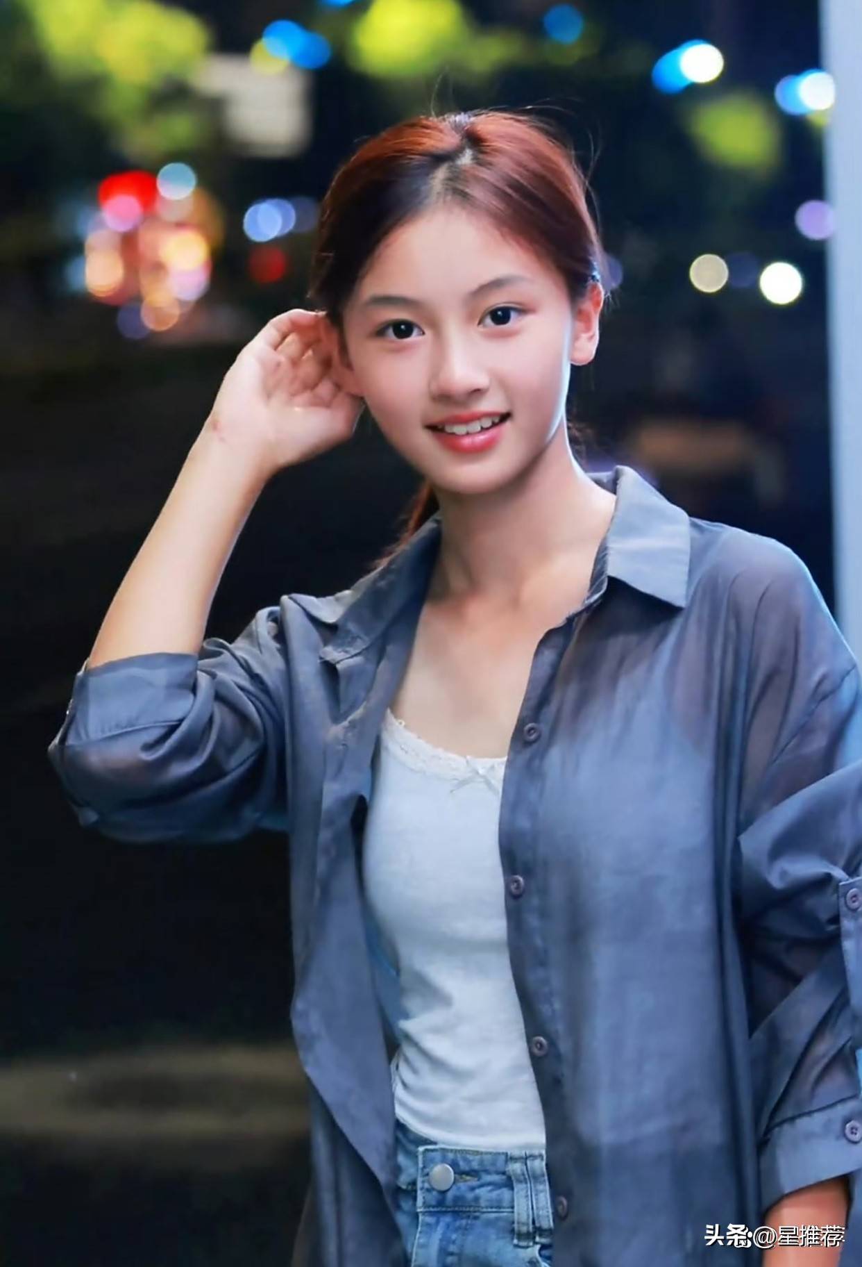侧脸神似张柏芝angelababy15岁女孩抖音街拍意外走红被于正看中