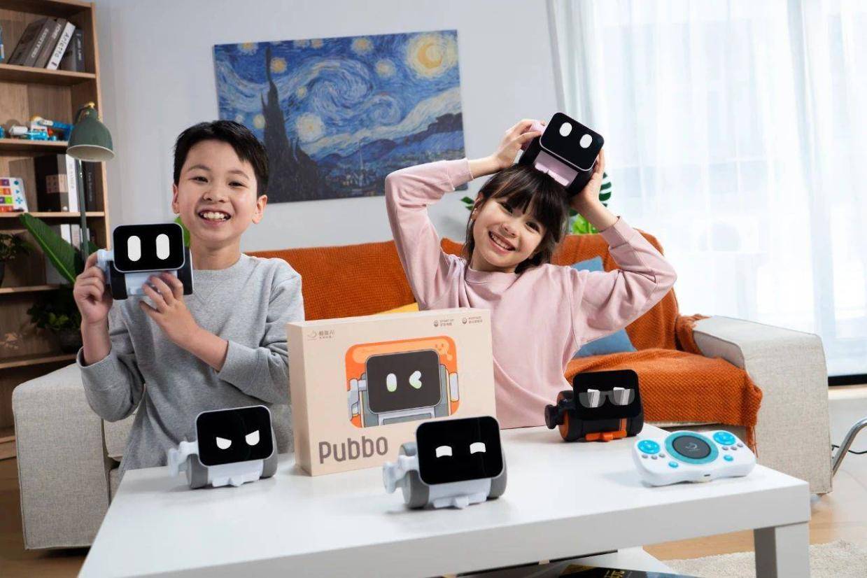 鲸鱼机器人与京东科技携手推动“AI+教育机器人”产业迈向新高度