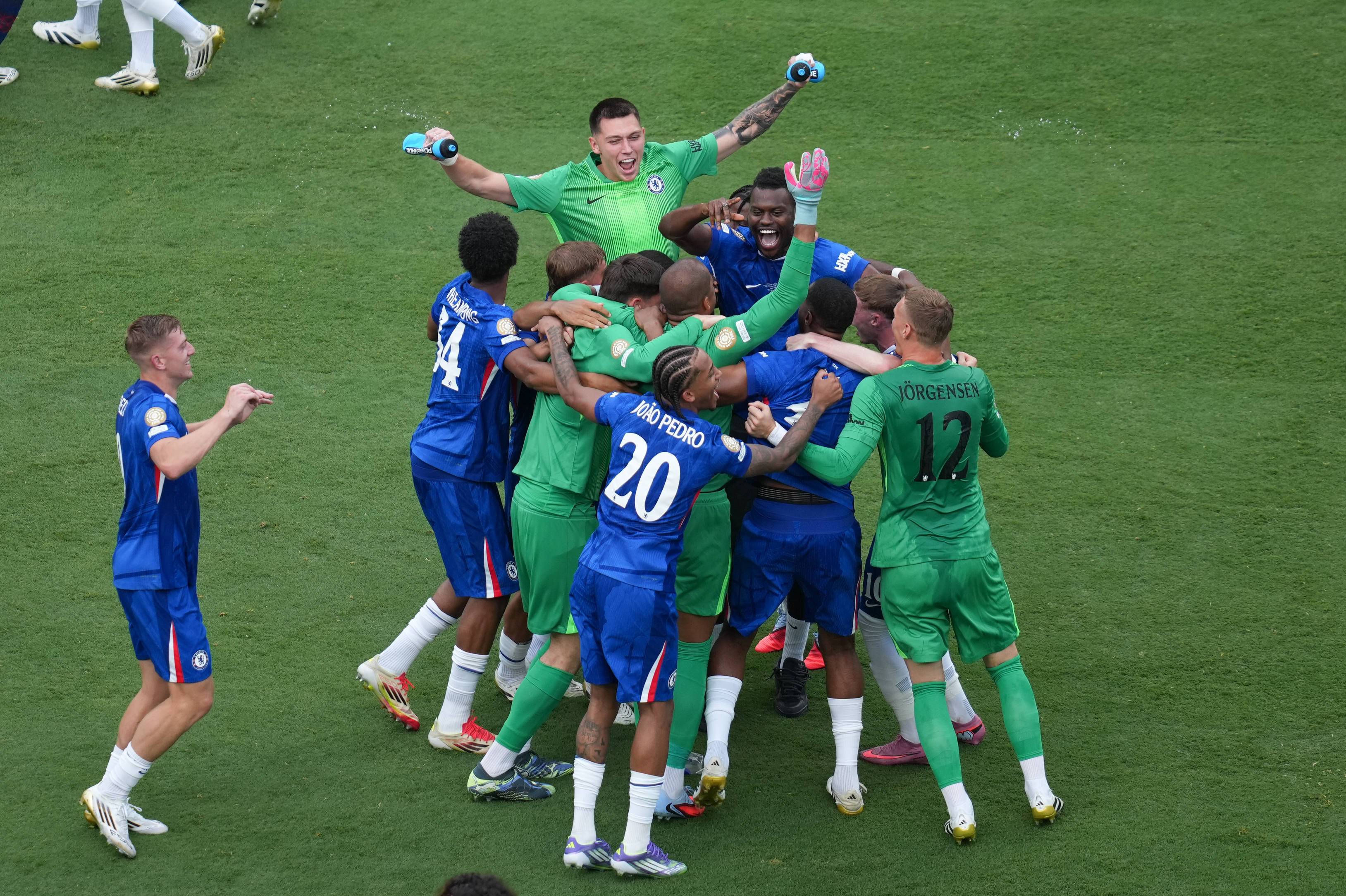 英超直播免费观看在线绿茵网_(免费英超直播网站绿色)