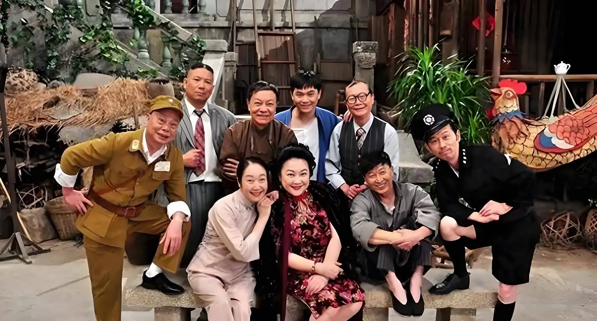 80岁"裁缝佬"卢家全非凡:戏中娶兰姨,戏外妻子却是"昌嫂"