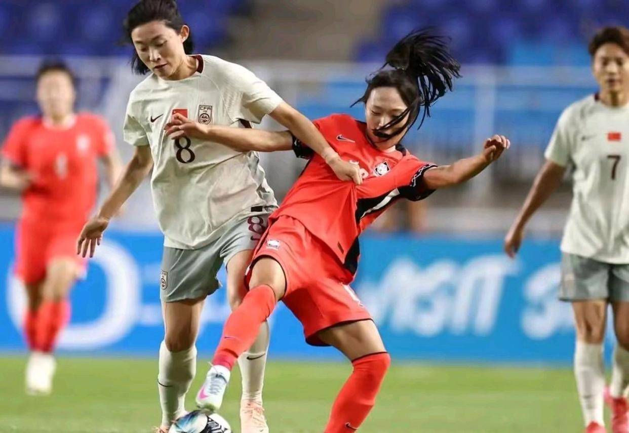 池笑然点球破门，韩国女足2-0击败中国台北，勇夺东亚女足锦标赛冠军