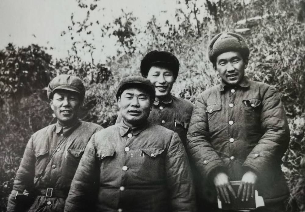 天津市委书记黄敬怒问兵团司令杨得志:路过也不说,老毛病不改啊_部队_战友_胜利