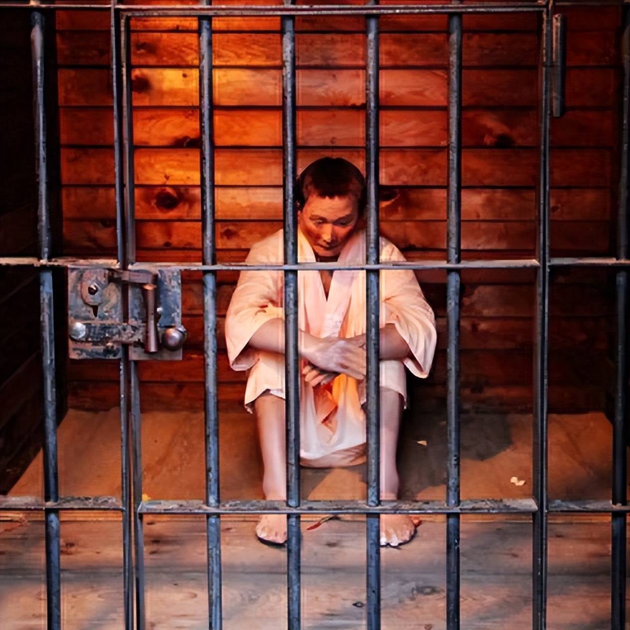 日本"越狱王":11年间越狱4次,靠一碗汤打开40斤手铐脚镣