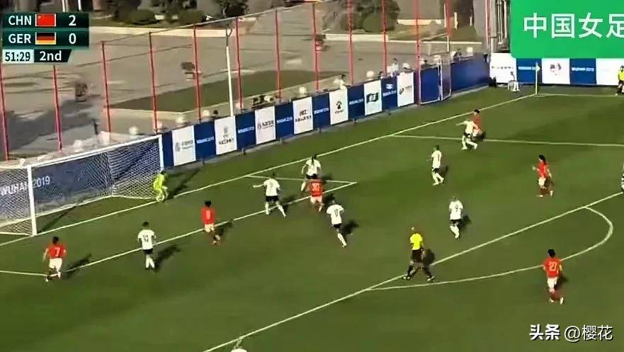 中国U20女足4-0大胜德国青年队，张雅琪两射一传成焦点