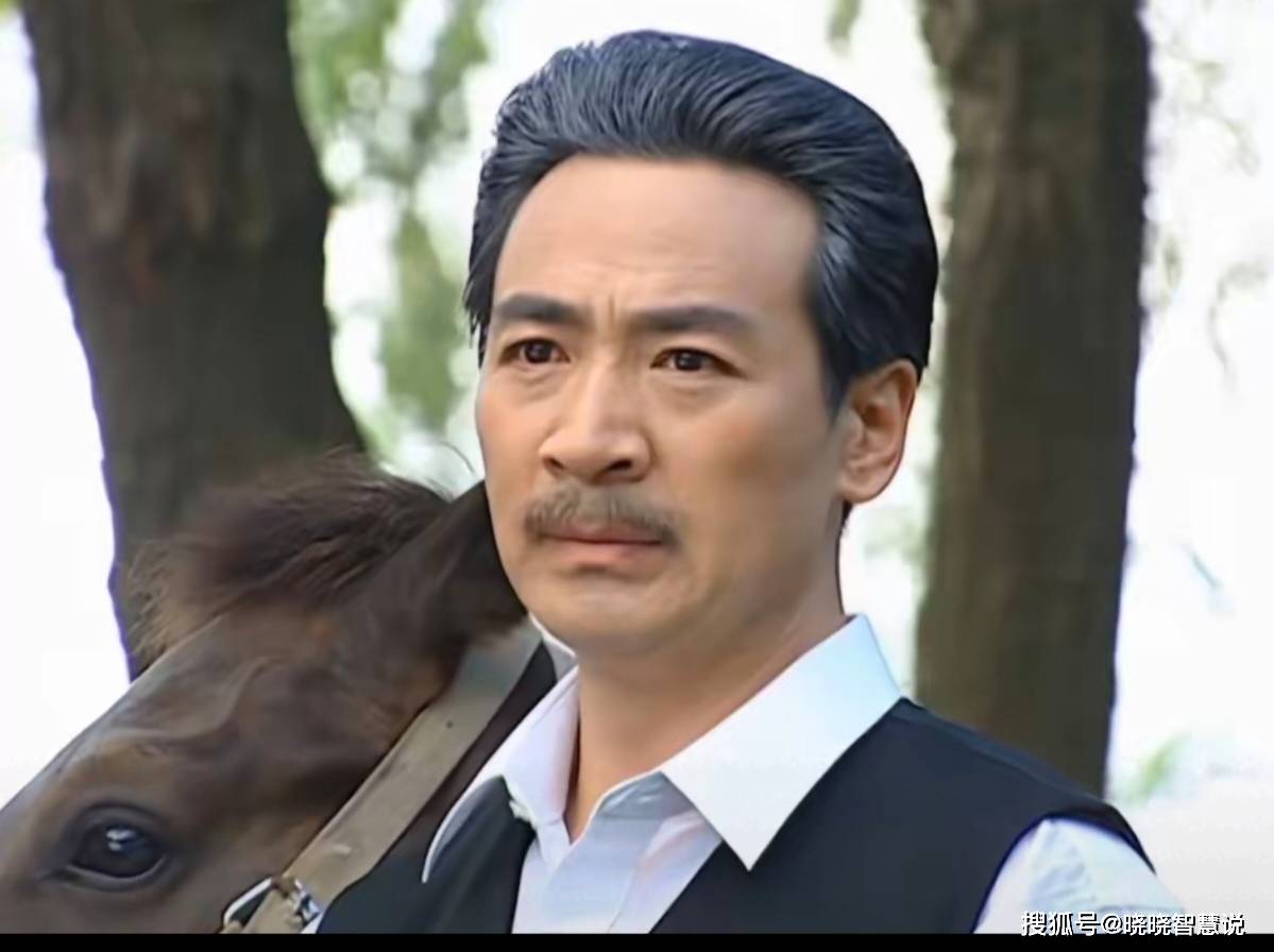 《情深深雨蒙蒙》陆振华的迷之自信:放李副官走5年,还觉得他能过得比