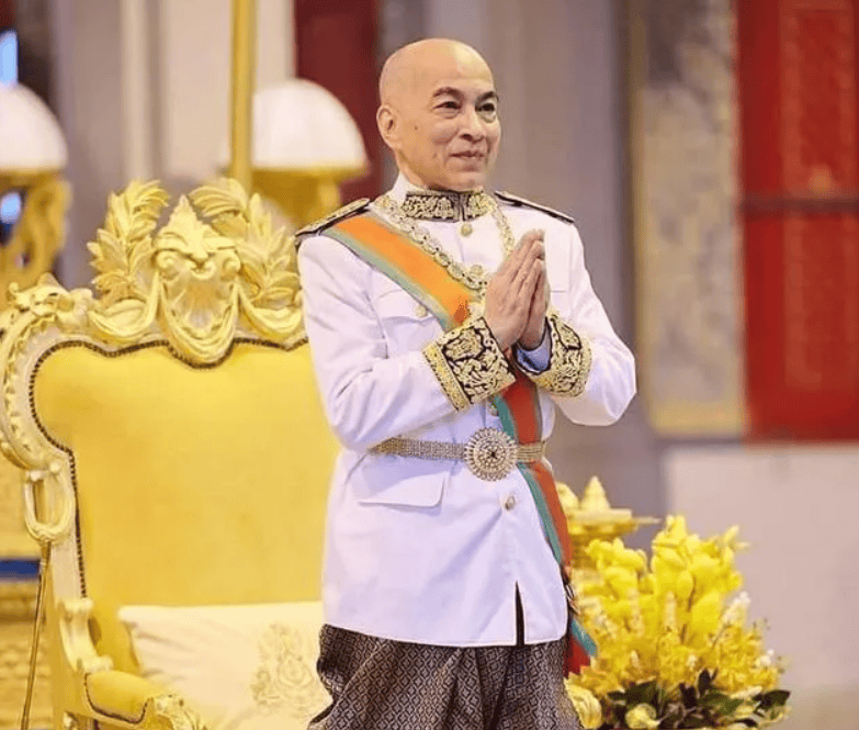 Sihamoni为什么不用说一句话就在泰国和柬埔寨开火