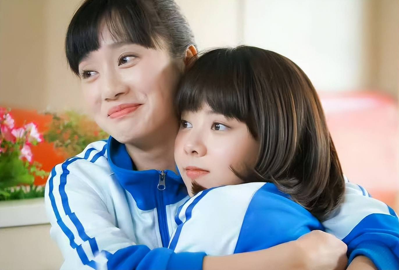 谭松韵坐不住了,董晴上桌,局面瞬间紧张