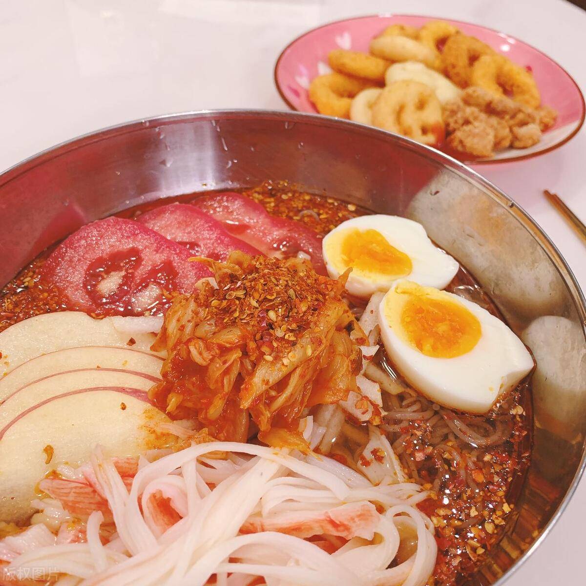 图片[2]-烤冷面是谁发明的？是韩国还是中国的？去一趟韩国才发现被骗了-华闻时空