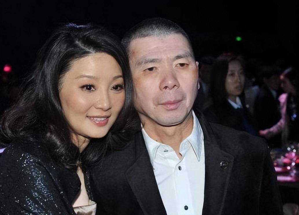 徐帆和冯小刚离婚了?徐帆不再隐忍公开回击,冯小刚有苦难言