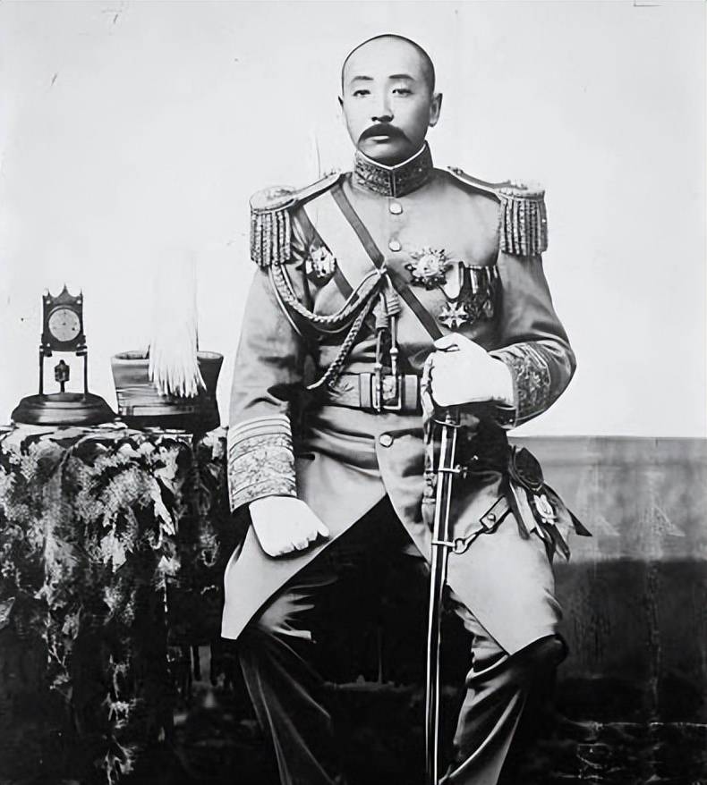 东北王张作霖墓地:破败寒酸,张学良至死没来祭拜,令他抱憾终身