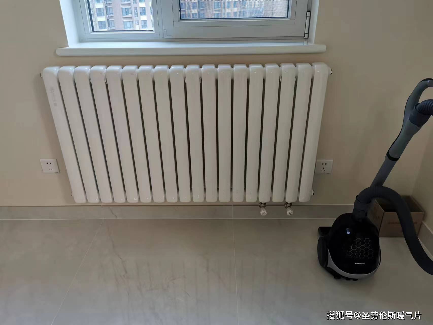 暖气片表面温度多高正常?烫手吗?