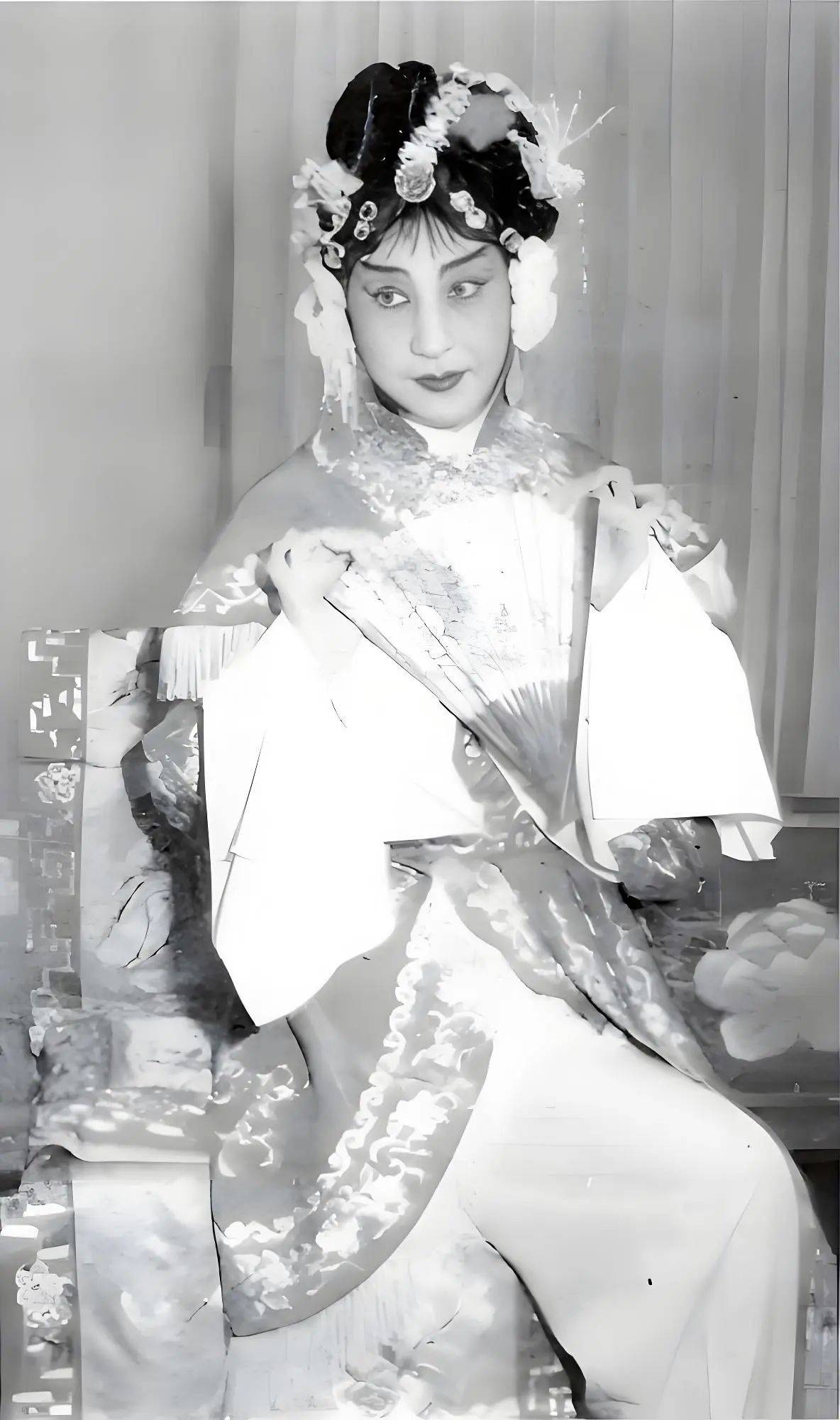 京剧名家李慧芳:旧社会唱戏受尽屈辱,丈夫,妹妹都是京剧艺术家