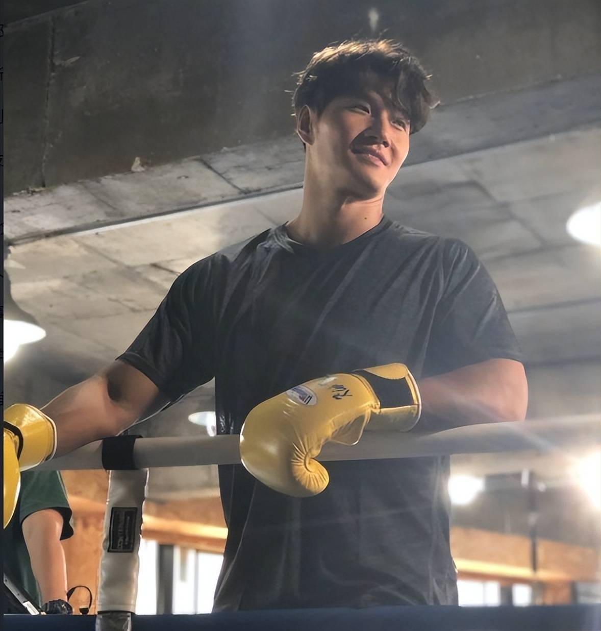 49岁金钟国结婚了!rm成员无一人知晓,购入62亿婚房,新娘不是她