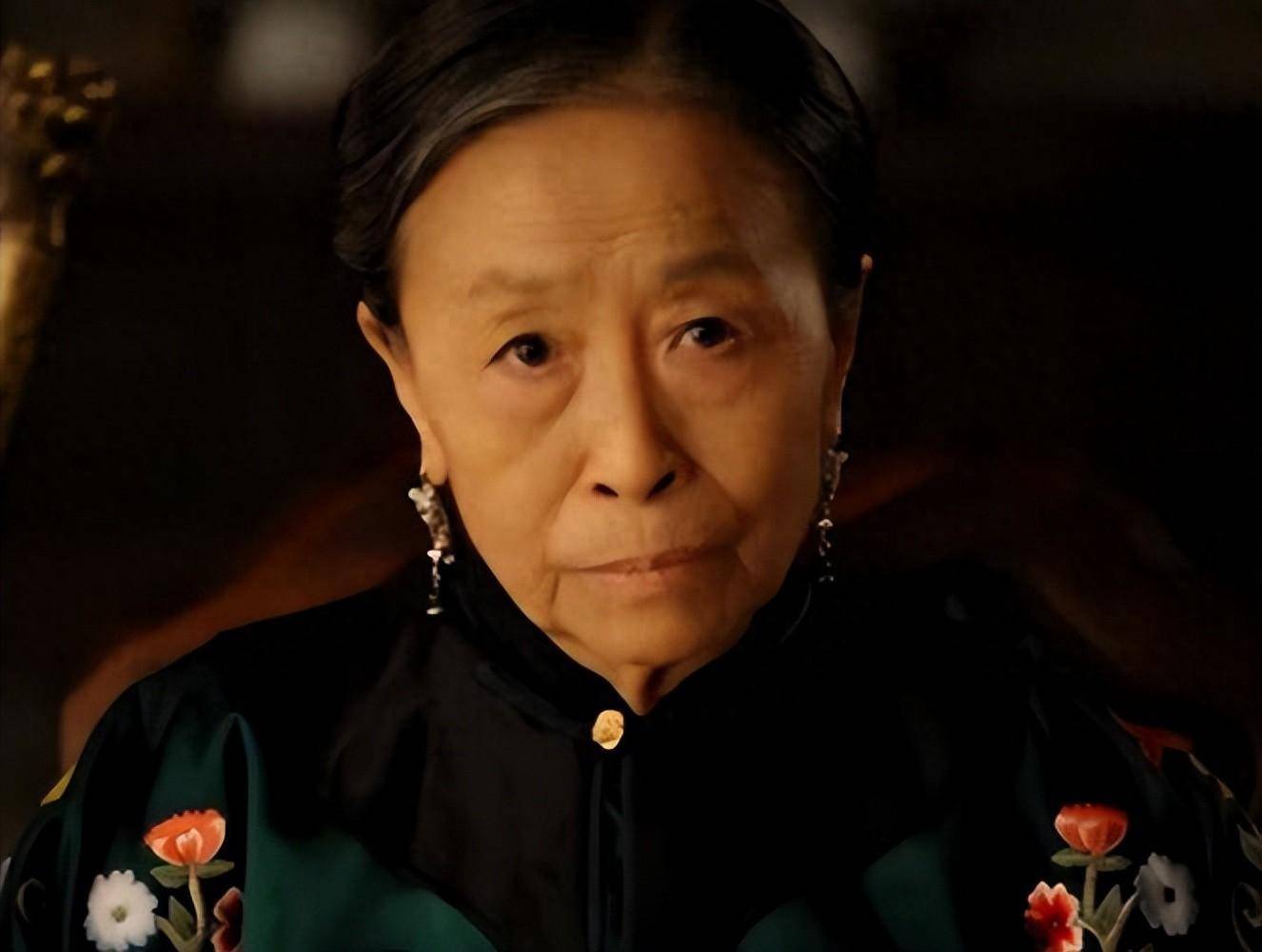 "丑娘"张少华:人丑心更丑,年轻时做下恶事,晚年注孤生