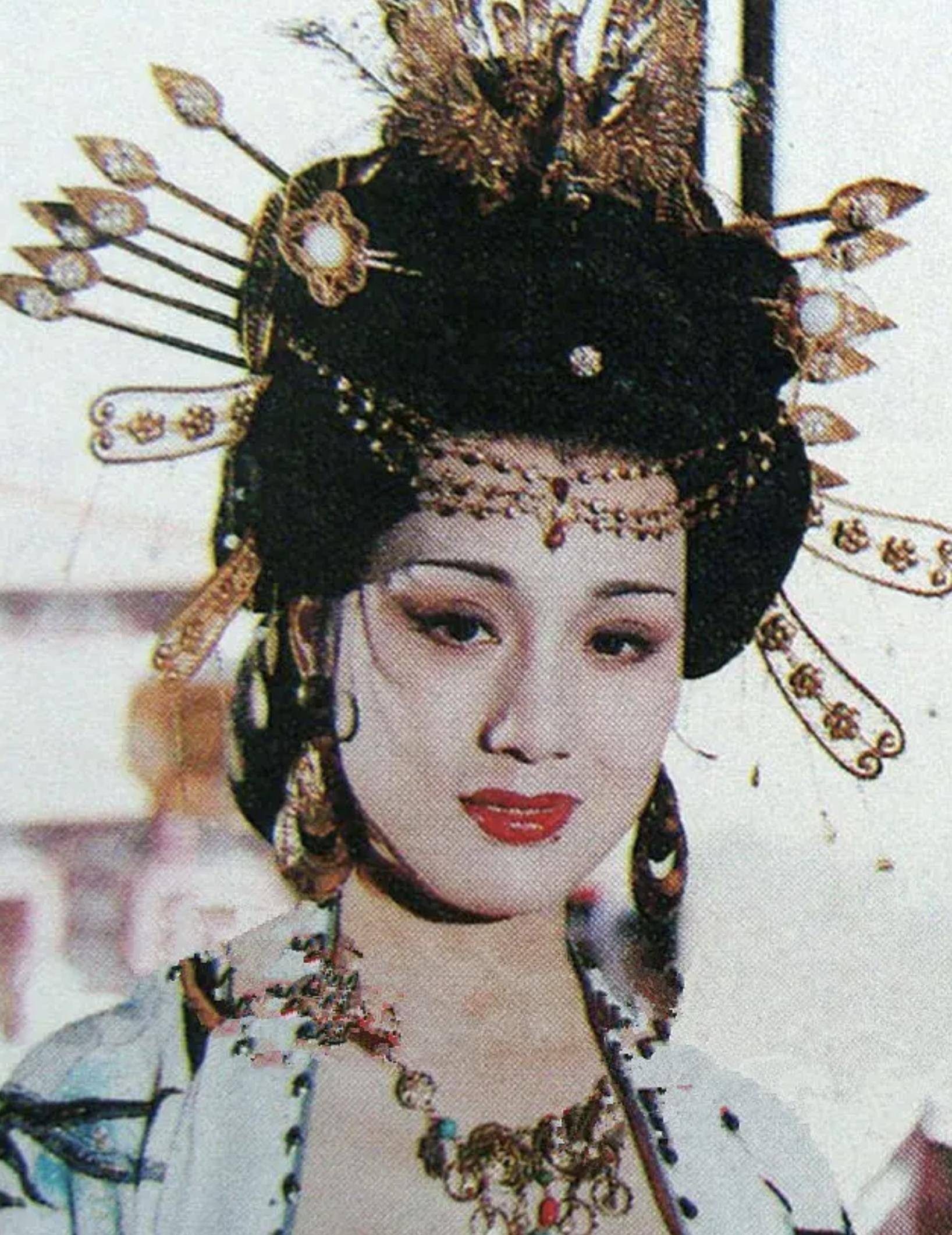 原创无儿无女的李建群与导演同居27年没名分临终遗言令人警醒