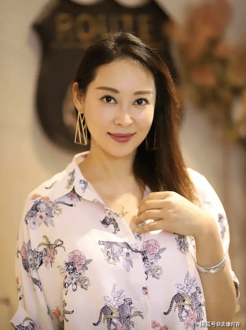 杨卓娜,这身材简直绝了!