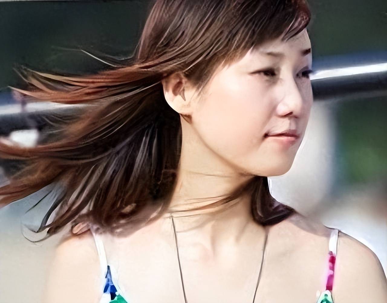 "网红模特"张筱雨,出道一年拍21套人体写真,今39岁仍孤身一人