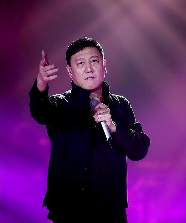 曝韩磊出轨致女性怀孕后失联 语音曝光 女方很漂亮 曝亲吻照