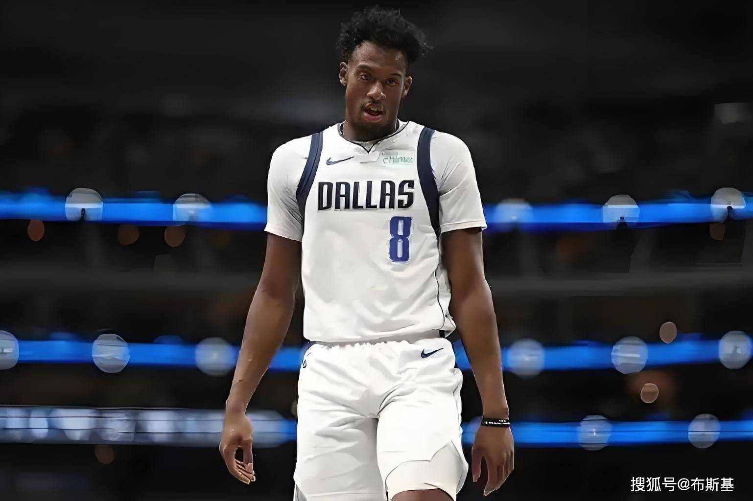 独行侠甩卖24号秀!为留埃克萨姆,3.9分潜力锋线成筹码