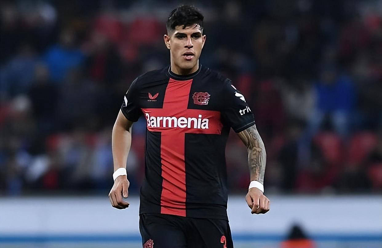 德甲中卫成为英格兰压哨签约热门?勒沃库森主力年轻统帅的转会传闻