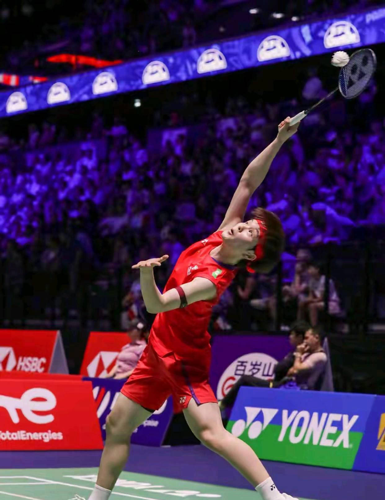 王祉怡在巴黎羽毛球世锦赛展现强势晋级