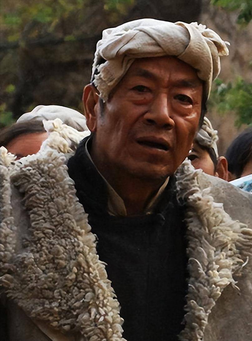 恩爱11年,78岁王奎荣被41岁饶芯语熬成了爹,如今独住养老院?