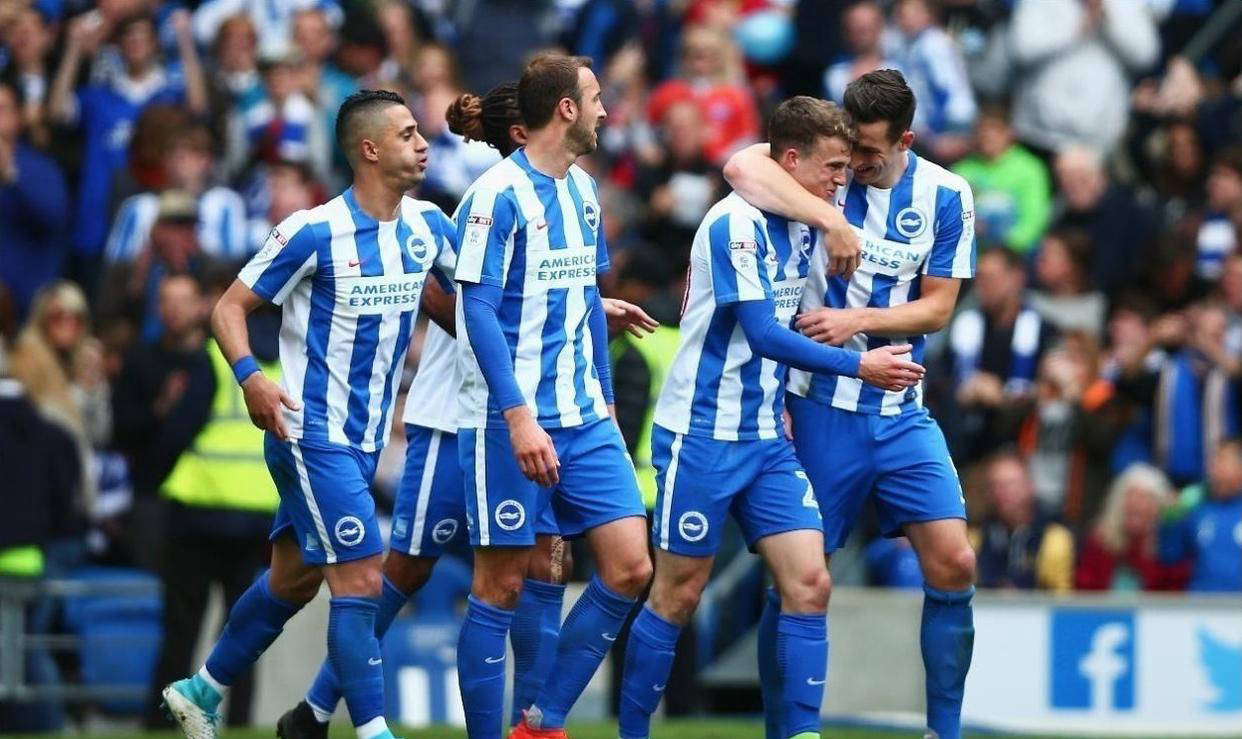 英联杯:牛津联对阵布莱顿,保级压力下的生死战