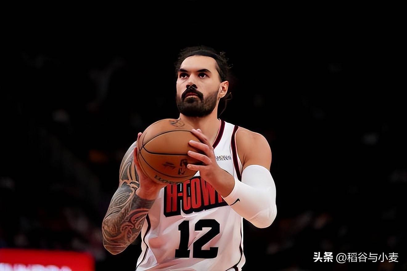 火箭内线支柱:双塔组合效果相当不错,亚当斯给我提供了很多帮助