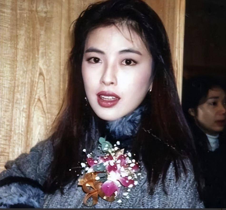 世上绿茶千千万,就怕罗美薇这种!婚后27年,张学友输得一塌糊涂