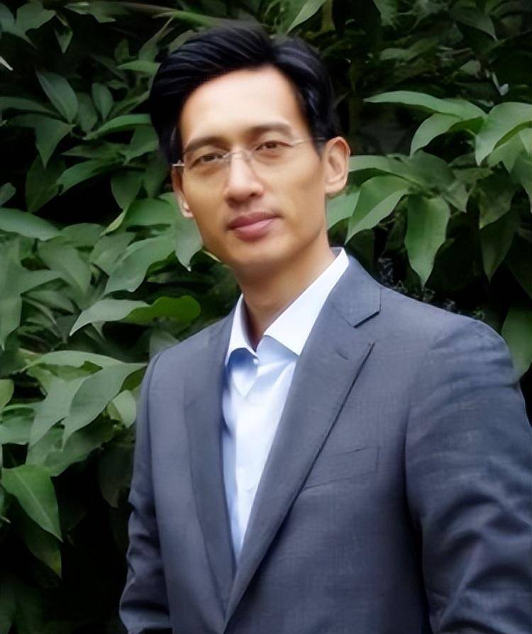 著名演员公磊,一个被长相耽搁而坐了二十多年冷板凳的沧海遗珠