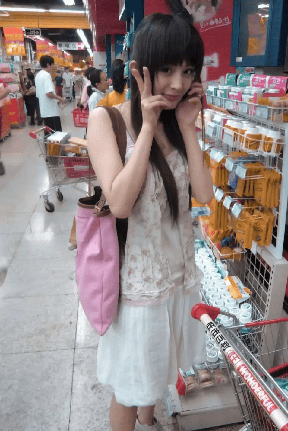 杨幂早期竟然这么甜美!软软的,糯糯的,好水灵好少女!