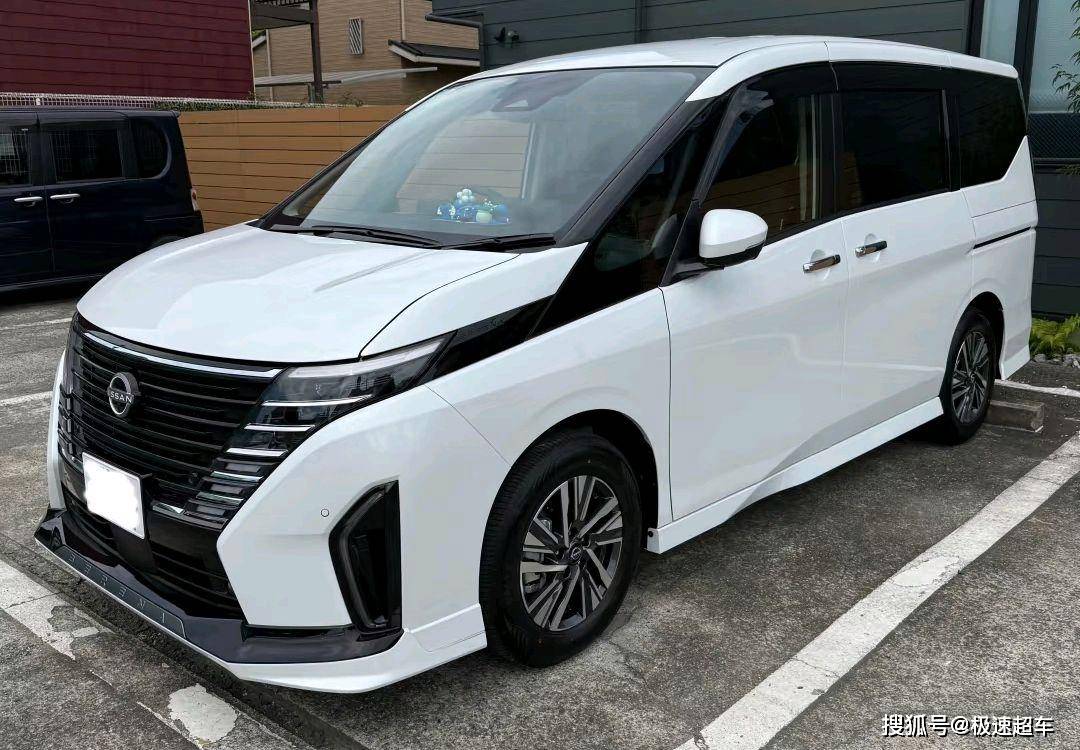 今天,在这场车型品鉴会上,一款备受瞩目的十万级合资mpv