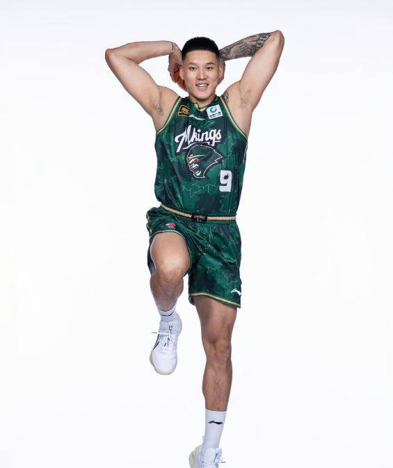 曾繁日转会之路引发南京队与吉林队的分歧