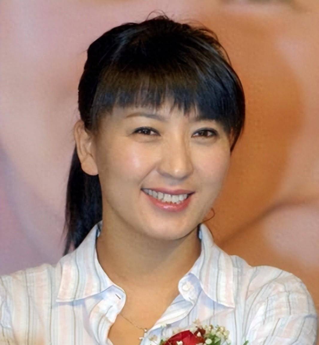 演员闫学晶:离婚后也孝顺前公婆,将儿媳妇当闺女