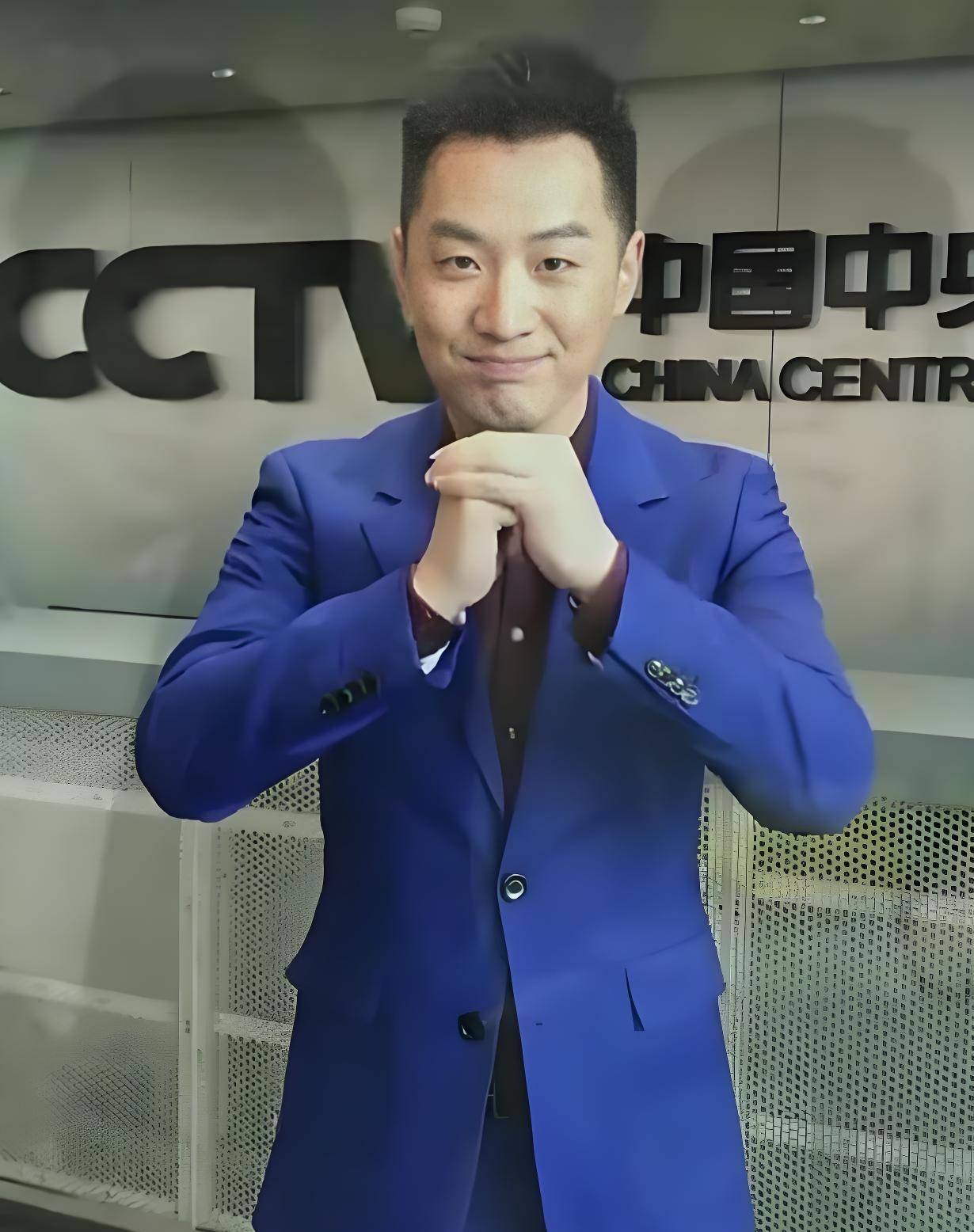 那一刻演播厅里特别安静好多观众也跟