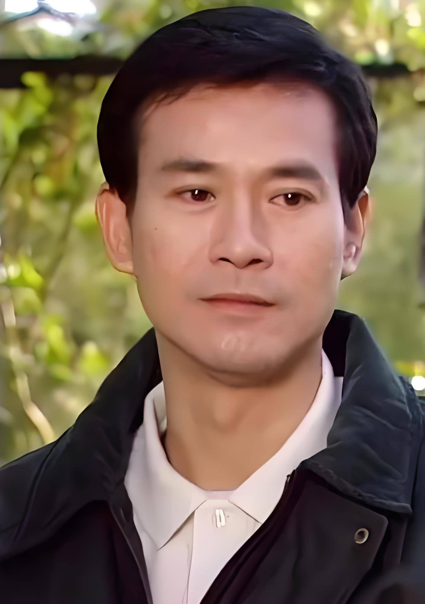 这一次,郑少秋作为父亲的失职,在女儿郑欣宜身上体现得淋漓尽致
