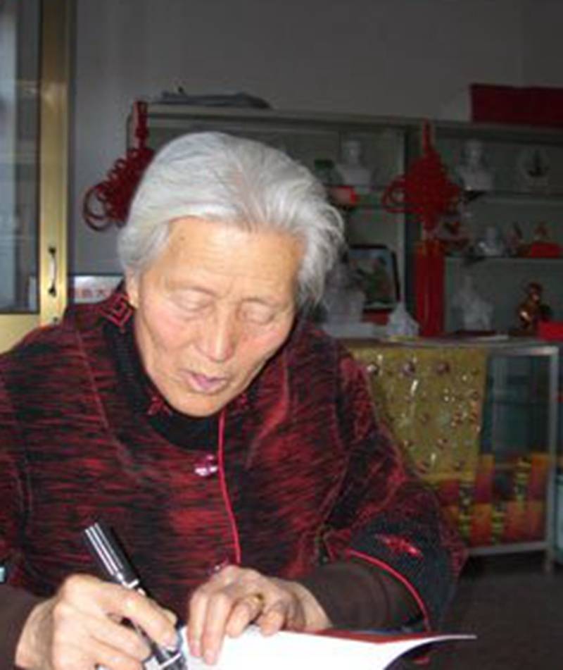 她是大寨村的"四大名人"之一,今年92岁,丈夫是陈永贵的伯乐