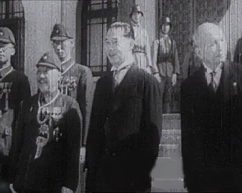 汪精卫毙命之后,炸他坟墓的又是谁?