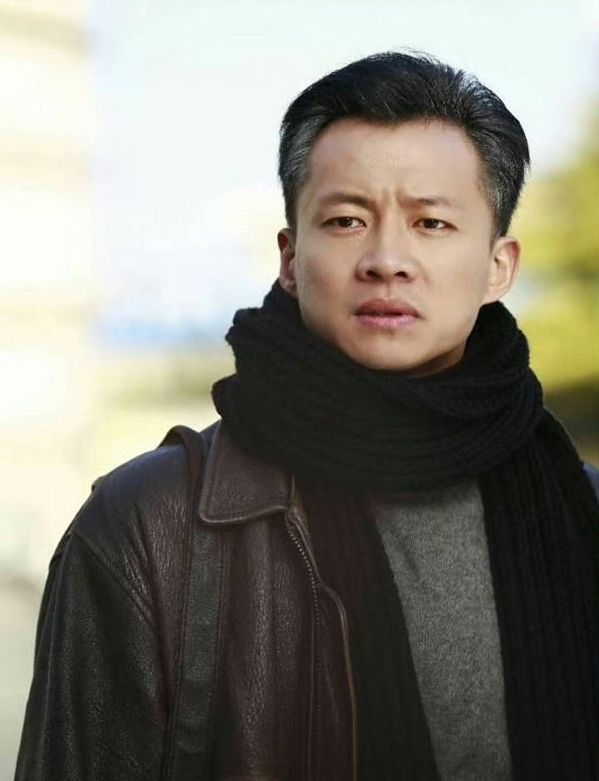 《幸福到万家》里的王庆来;《人生之路》里的马栓;《红鲨突击》里的