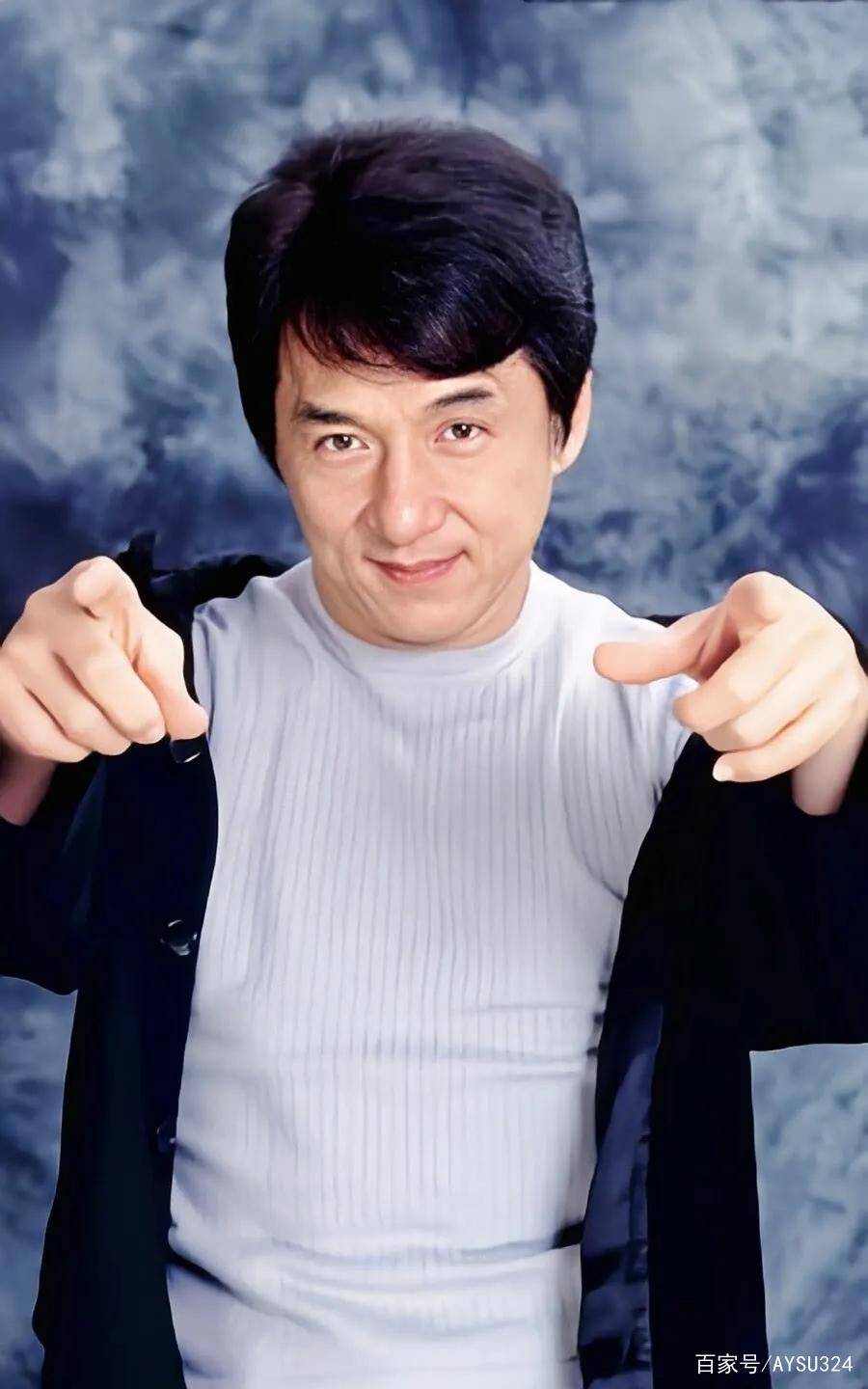 成龙和亲哥安徽相认,对方一贫如洗,他帮没帮两个亲哥哥